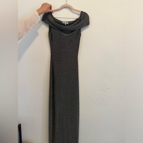 SILVER/GREY Off the shoulder Dress - Picture 5 of 5